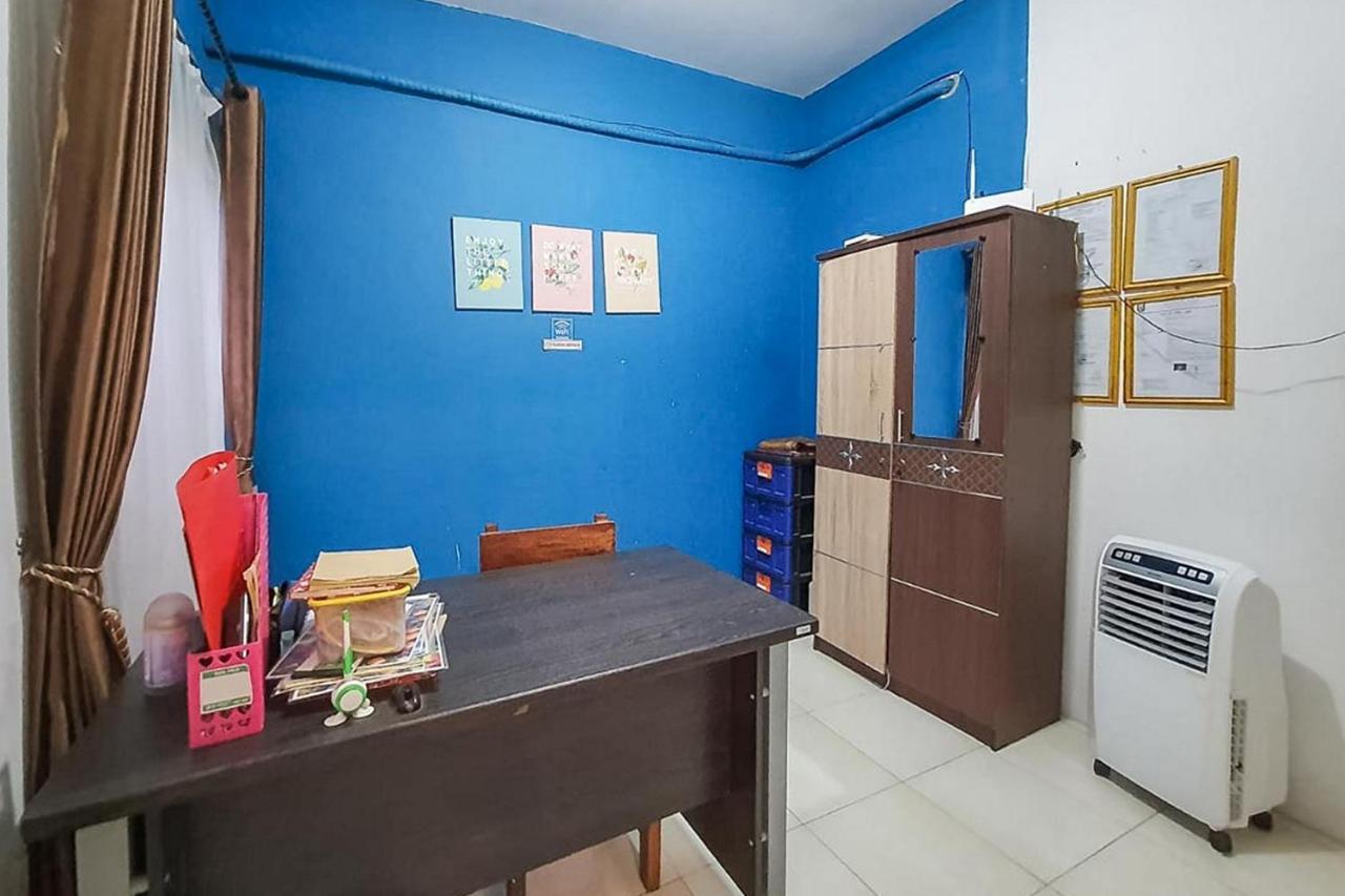 Syafa Homestay Syariah Mitra Reddoorz Tuban  Eksteriør bilde